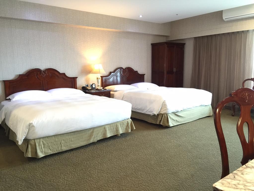 Royal Seasons Hotel Taichung‧Zhongkang Bagian luar foto