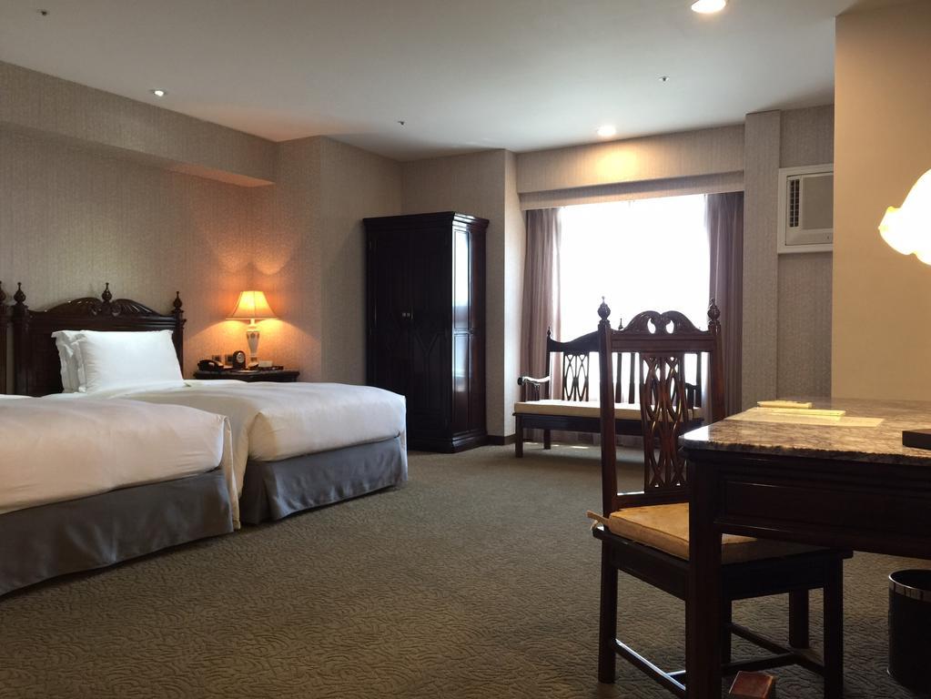 Royal Seasons Hotel Taichung‧Zhongkang Bagian luar foto